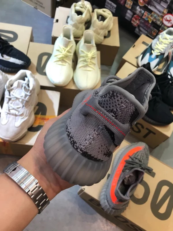 Yeezy shoes - rep shoes