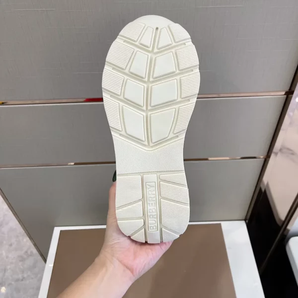 Burberry shoes - Reps shoes