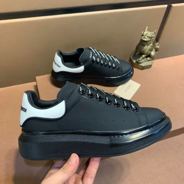 Alexander MCQueen shoes - Reps shoes