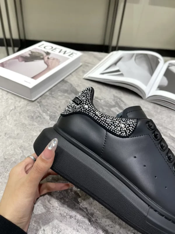 Alexander MCQueen shoes - Replica shoes