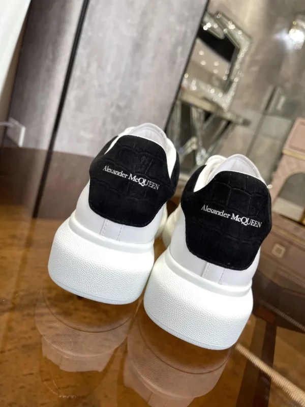 Alexander MCQueen shoes - rep shoes