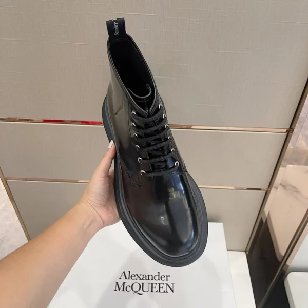 Alexander MCQueen shoes - rep shoes