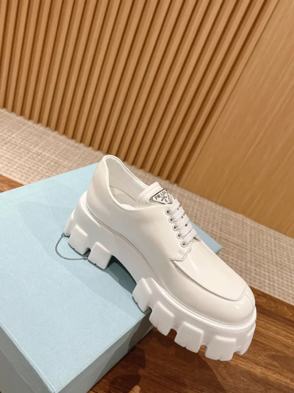 Prada shoes - Replica shoes