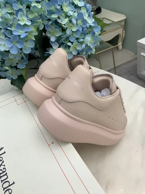 Alexander MCQueen shoes - rep shoes