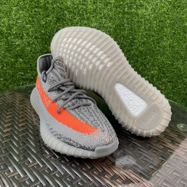 Yeezy shoes - rep shoes