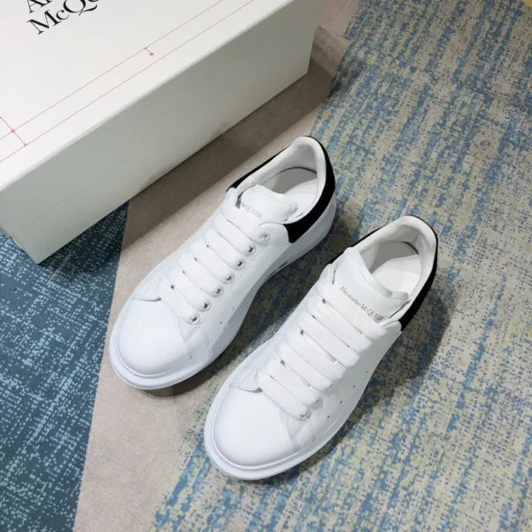 Alexander MCQueen shoes - rep shoes