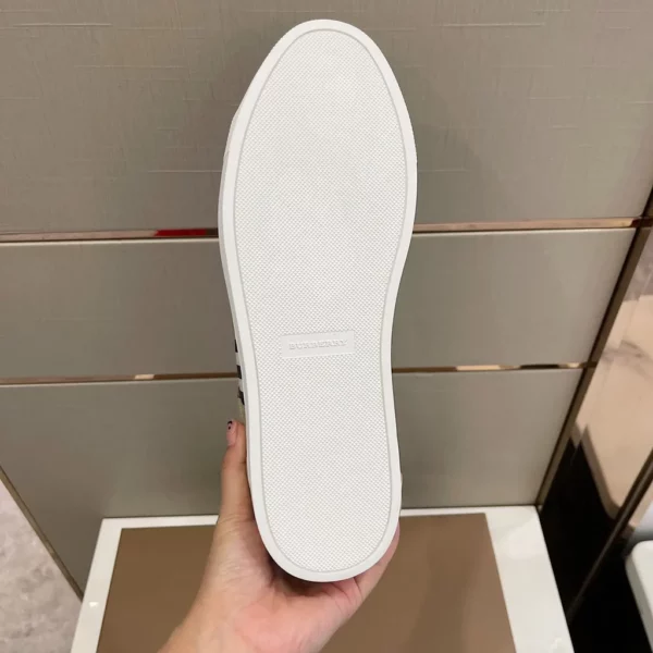 Burberry shoes - rep shoes