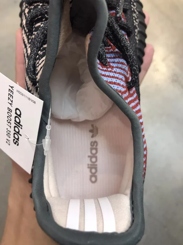 Yeezy shoes - rep shoes