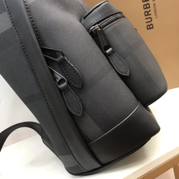 Burberry bag - rep bags