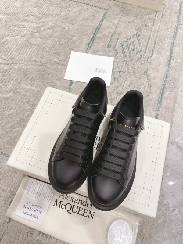 Alexander MCQueen shoes - rep shoes