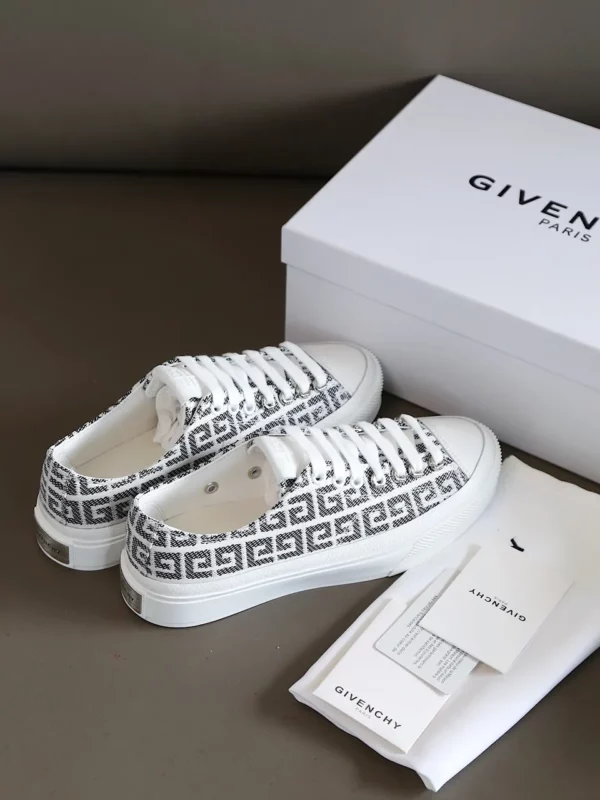 Givenchy shoes - Reps shoes