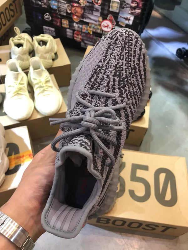 Yeezy shoes - rep shoes