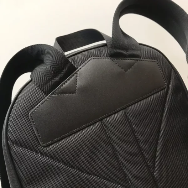 Burberry bag - rep bags