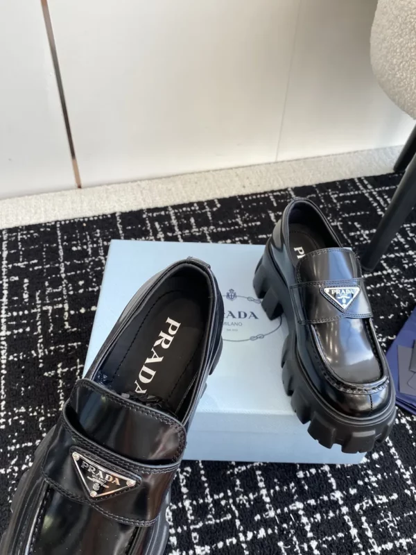 Prada shoes - Replica shoes