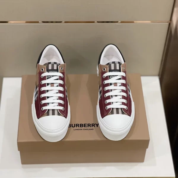 Burberry shoes - Reps shoes