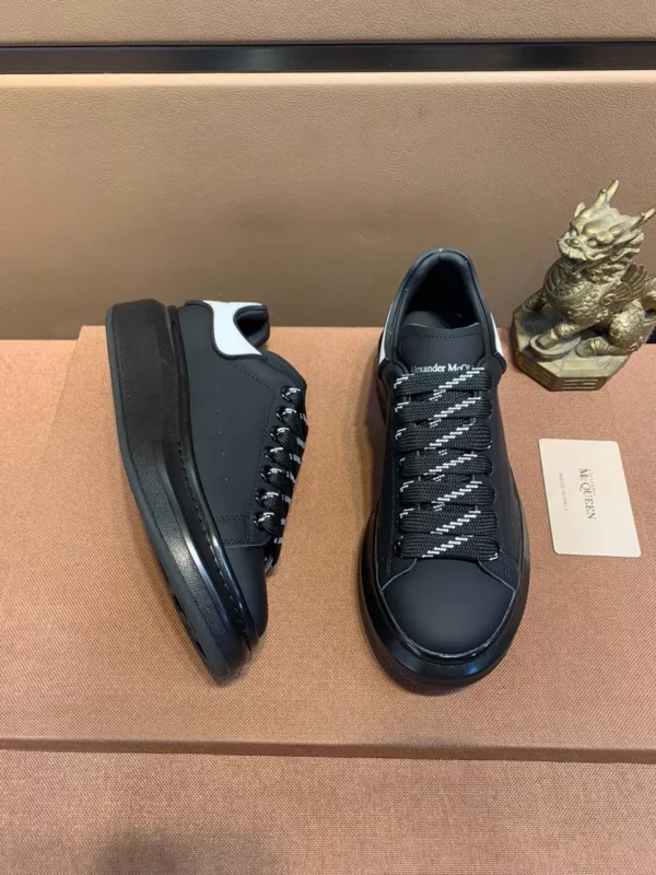 Alexander MCQueen shoes - Reps shoes