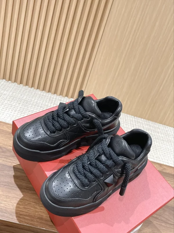 Valentino shoes - Replica shoes