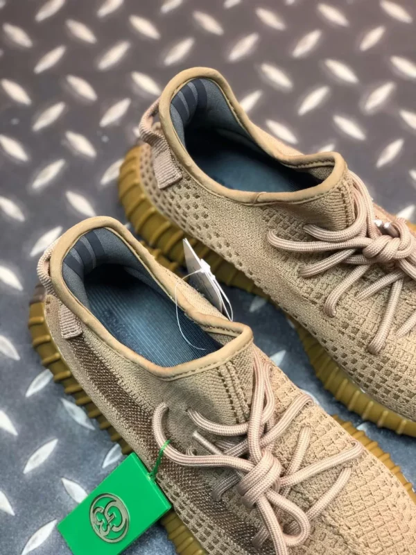 Yeezy shoes - Replica shoes