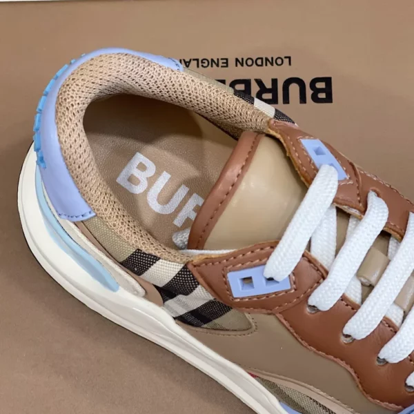 Burberry shoes - Reps shoes