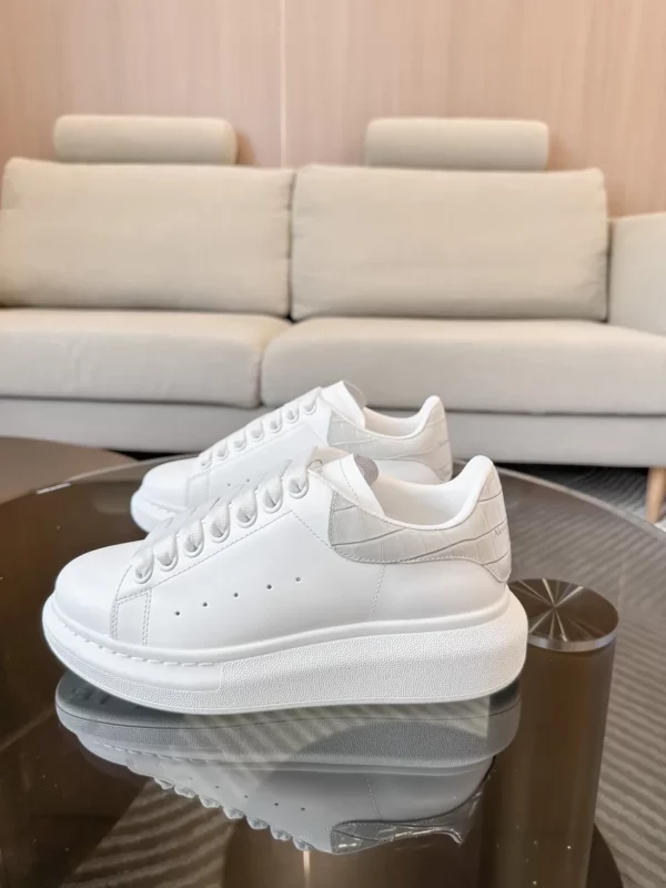 Alexander MCQueen shoes - Reps shoes