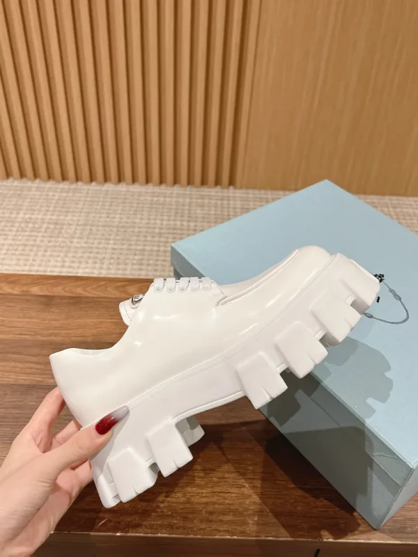 Prada shoes - Replica shoes