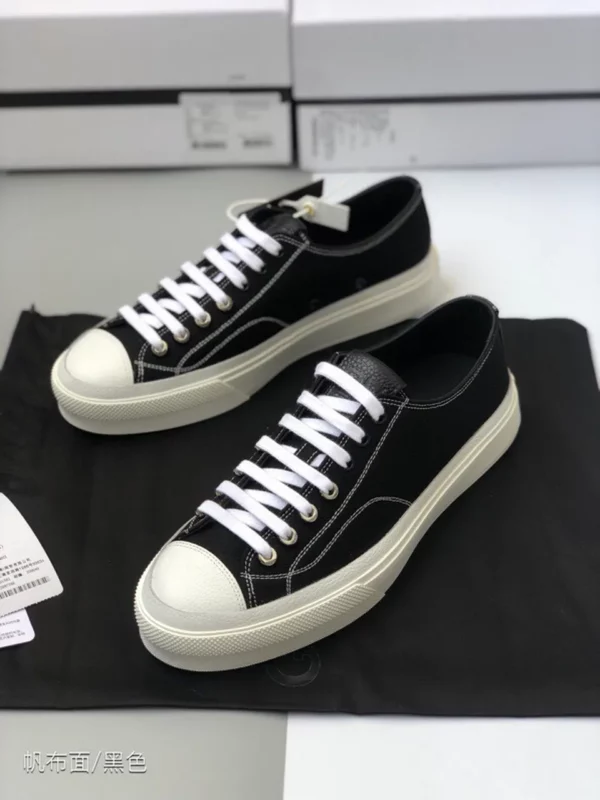 Givenchy shoes - Replica shoes