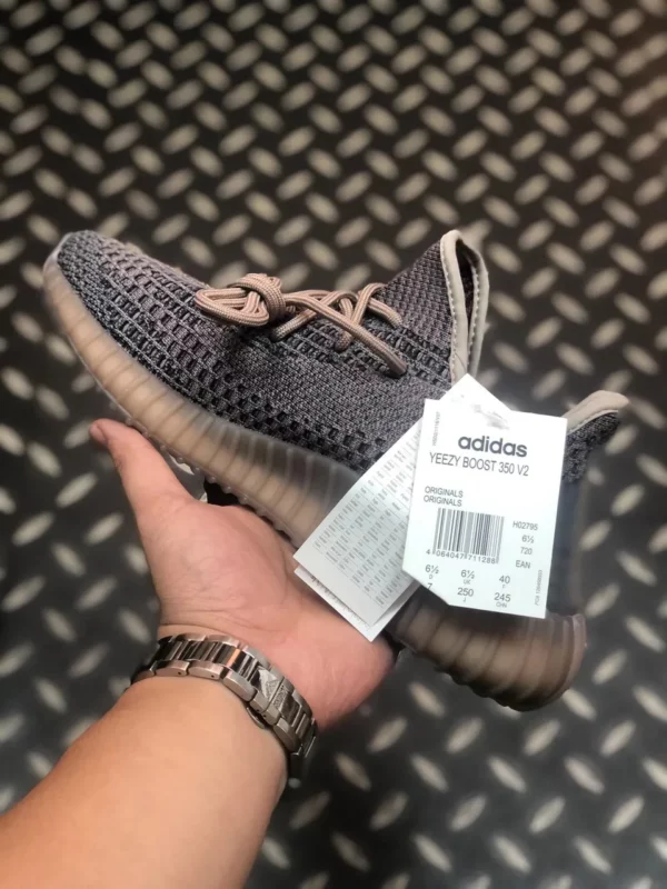 Yeezy shoes - rep shoes