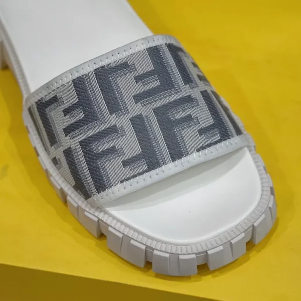 Fendi shoes - Replica shoes