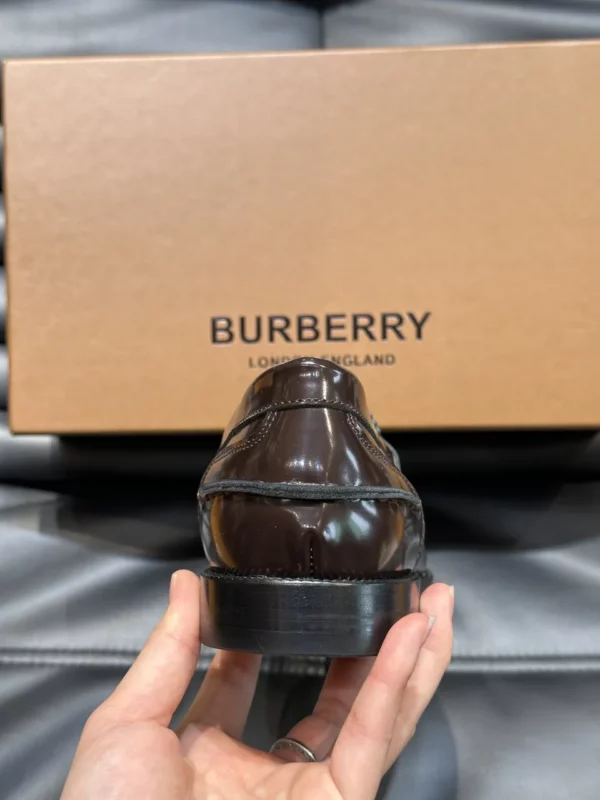 Burberry shoes - rep shoes