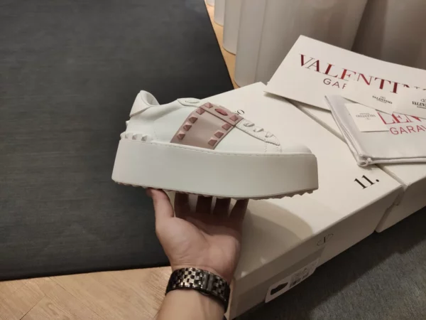 Valentino shoes - Replica shoes