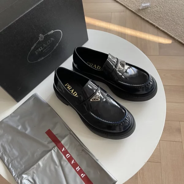 Prada shoes - Replica shoes