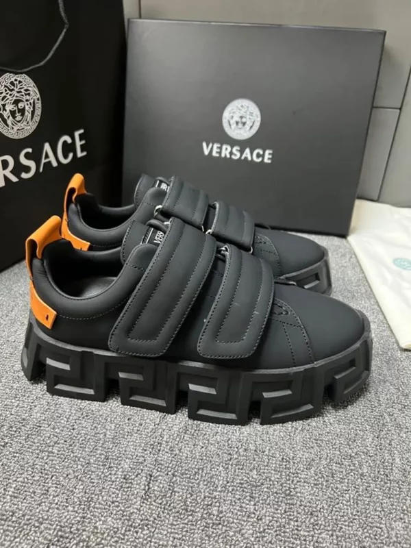 Versace shoes - Replica shoes