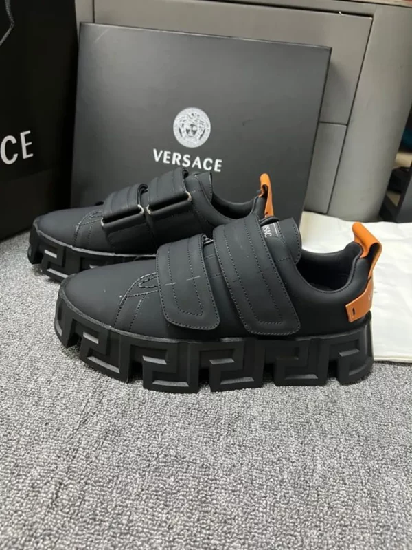 Versace shoes - Replica shoes