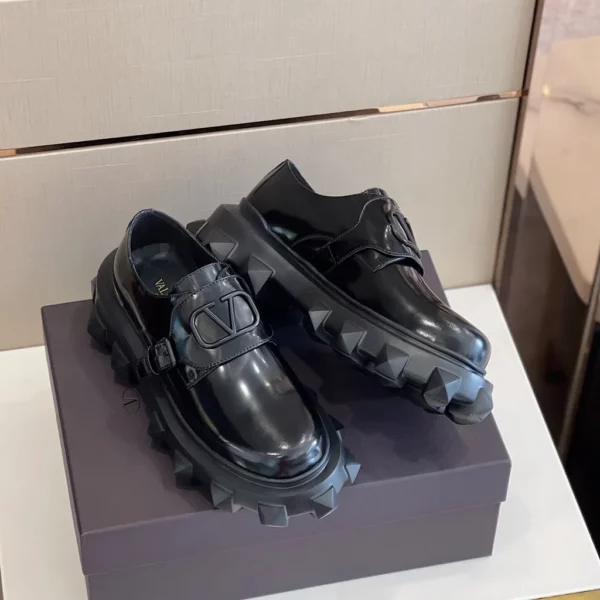 Valentino shoes - rep shoes