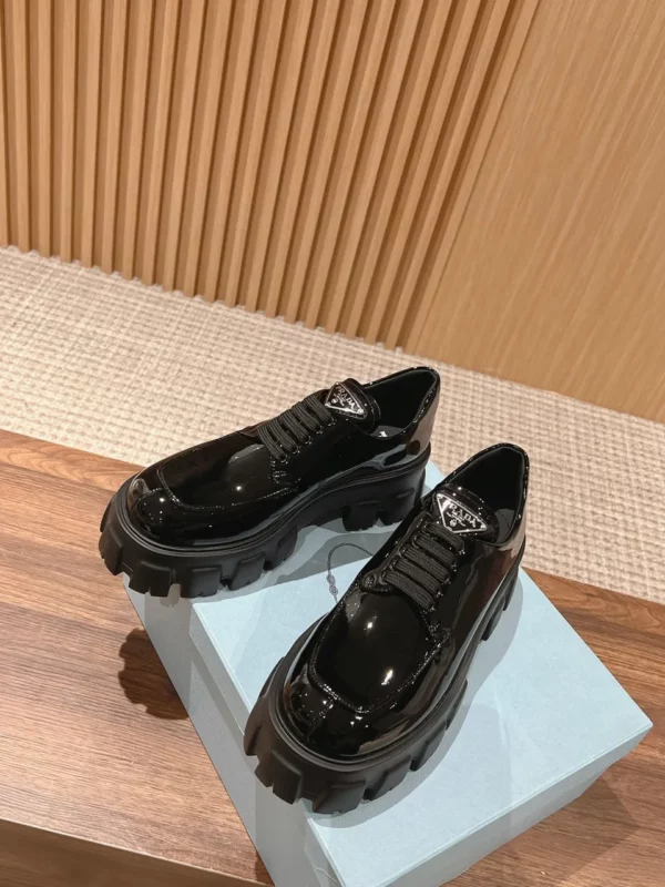 Prada shoes - Replica shoes