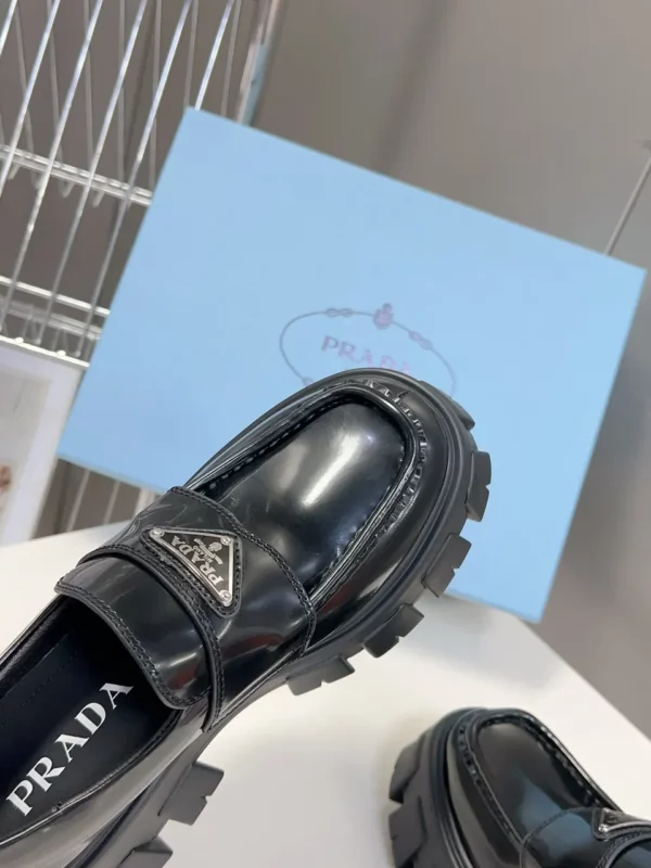 Prada shoes - Replica shoes