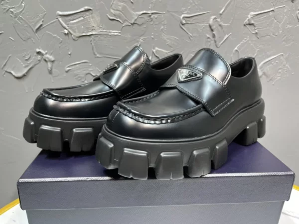 Prada shoes - Replica shoes