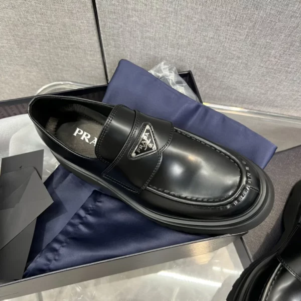 Prada shoes - Replica shoes