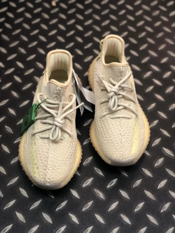 Yeezy shoes - Replica shoes