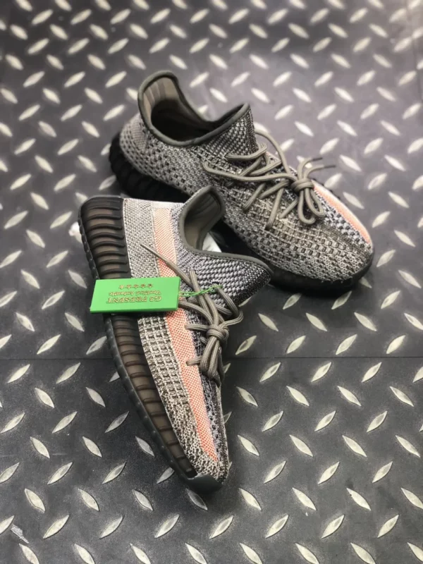 Yeezy shoes - Replica shoes