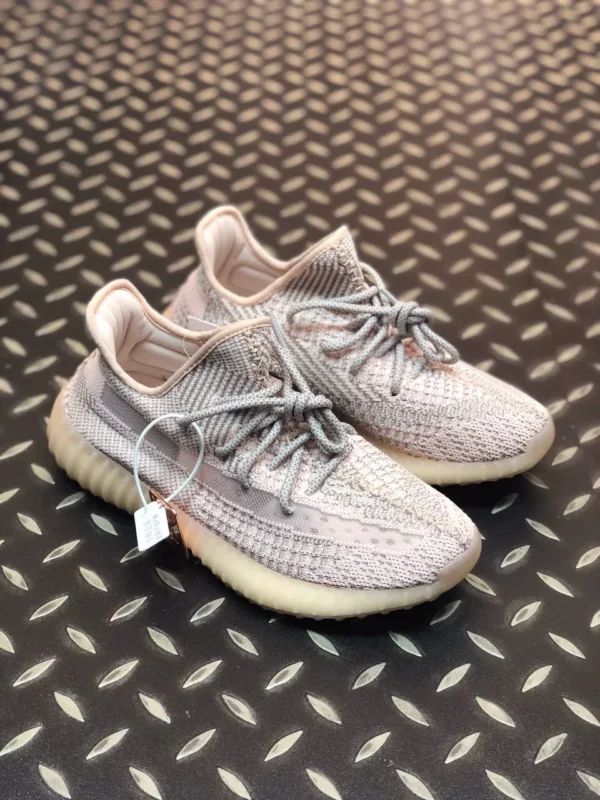 Yeezy shoes - Replica shoes