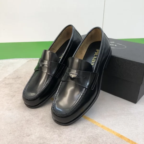 Prada shoes - Replica shoes