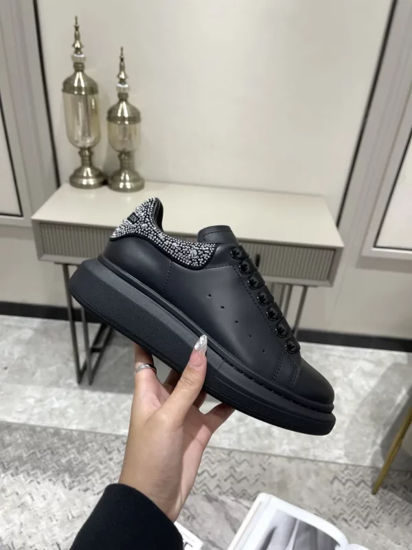 Alexander MCQueen shoes - Replica shoes