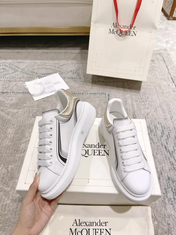 Alexander MCQueen shoes - Replica shoes