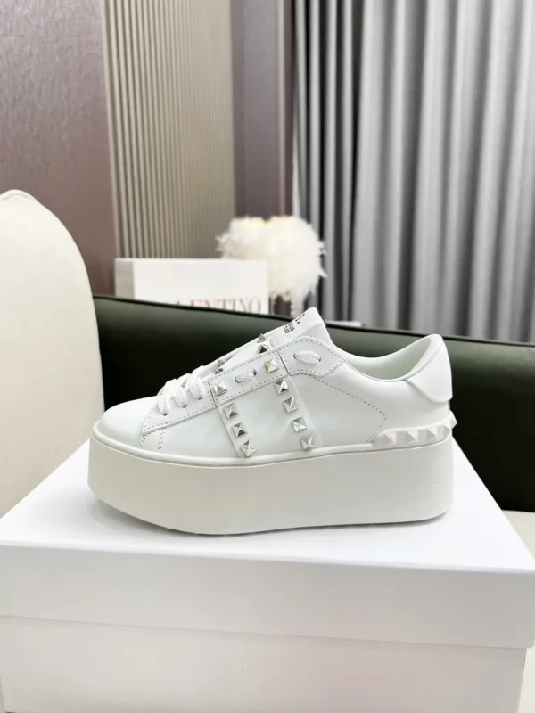 Valentino shoes - Replica shoes