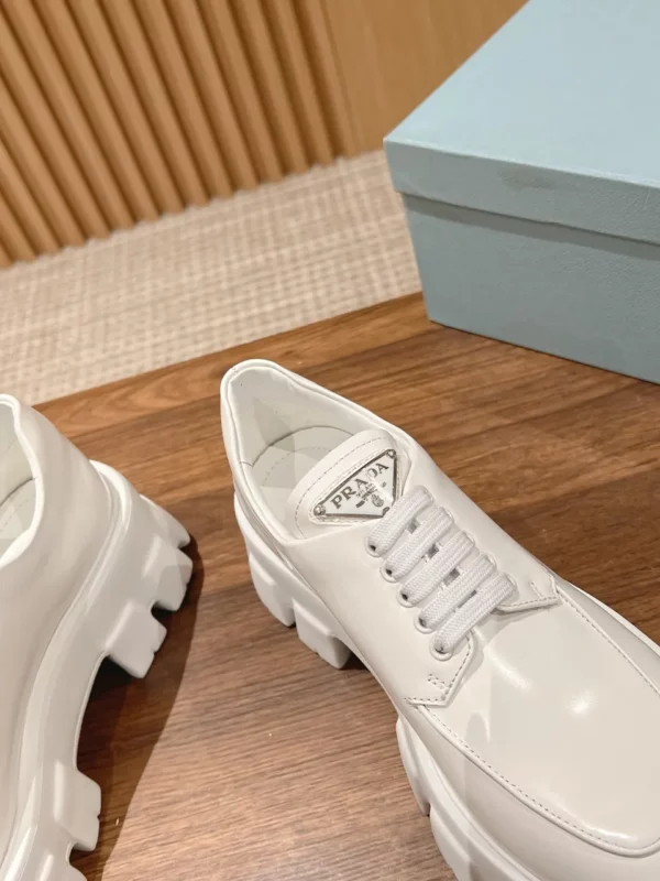 Prada shoes - Replica shoes