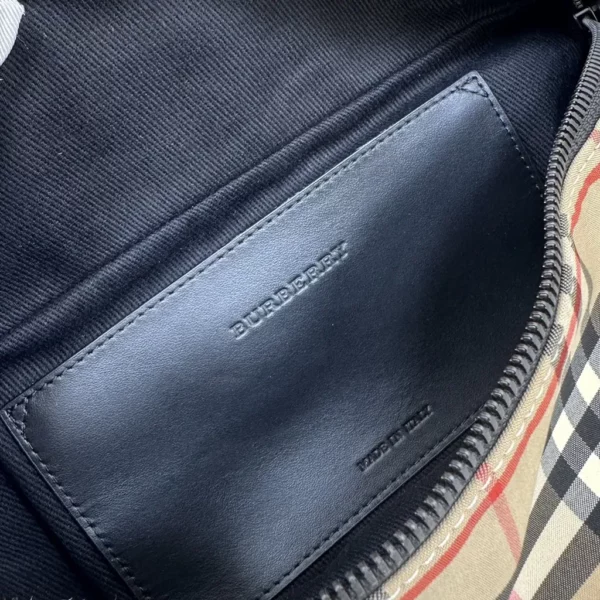 Burberry bag - rep bags