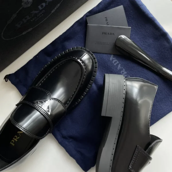 Prada shoes - Replica shoes