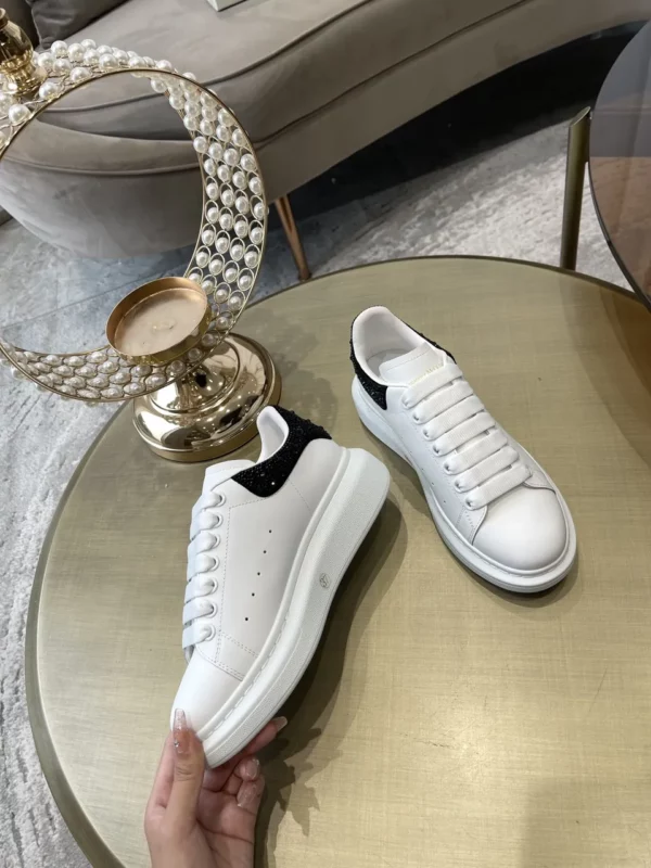 Alexander MCQueen shoes - Replica shoes