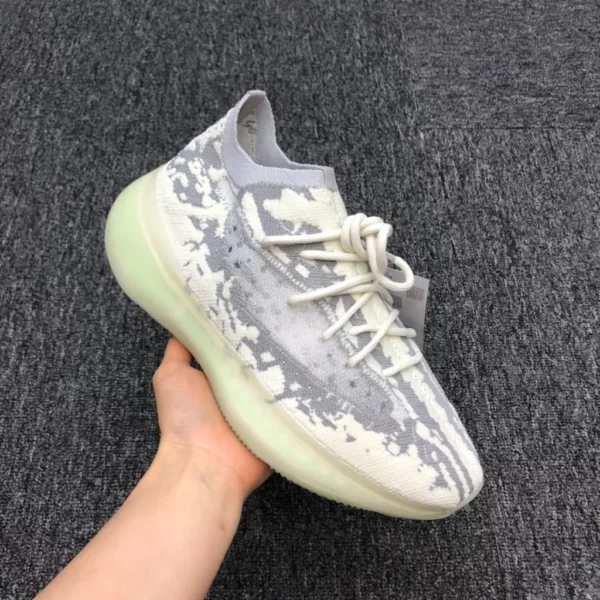 Yeezy shoes - rep shoes